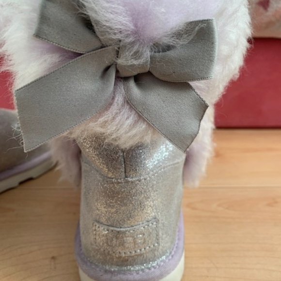 Limited Edition Unicorn Ugg Boots Big Girl Size 6 - Picture 8 of 8
